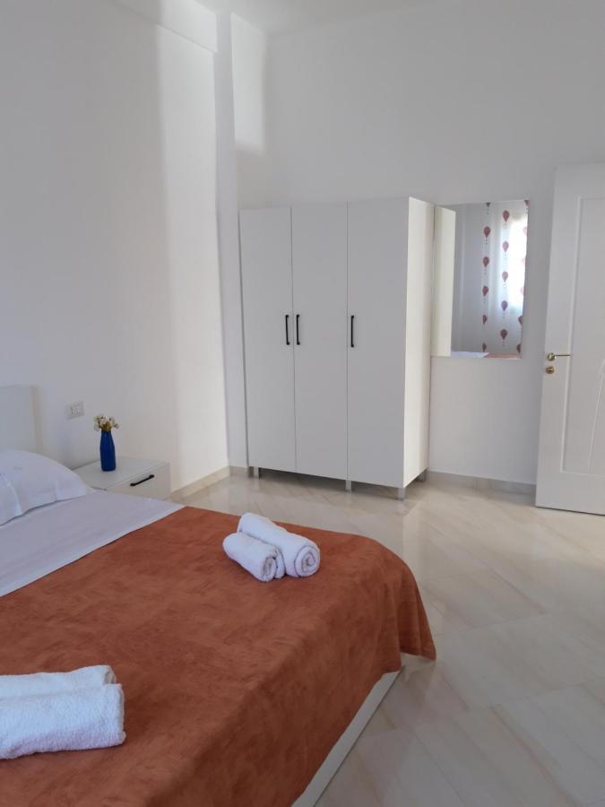 Villa Fredi Orikum Eksteriør billede